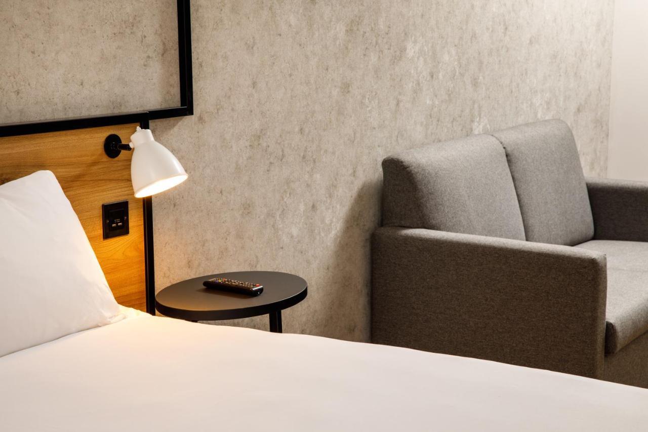 Ibis London Heathrow Terminal 5 Hotel ฮิลลิงดัน ภายนอก รูปภาพ