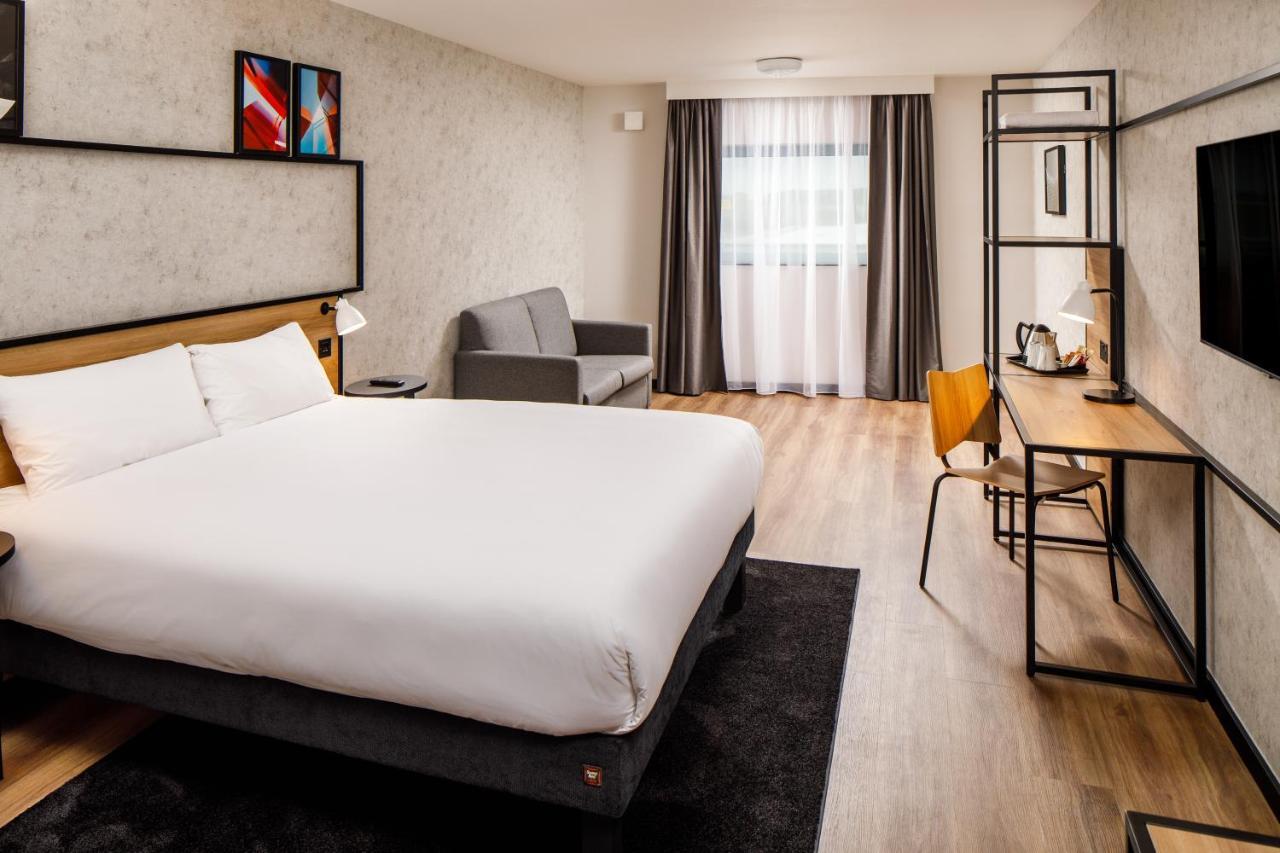 Ibis London Heathrow Terminal 5 Hotel ฮิลลิงดัน ภายนอก รูปภาพ