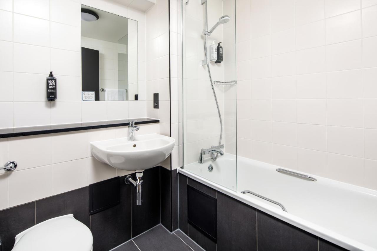 Ibis London Heathrow Terminal 5 Hotel ฮิลลิงดัน ภายนอก รูปภาพ