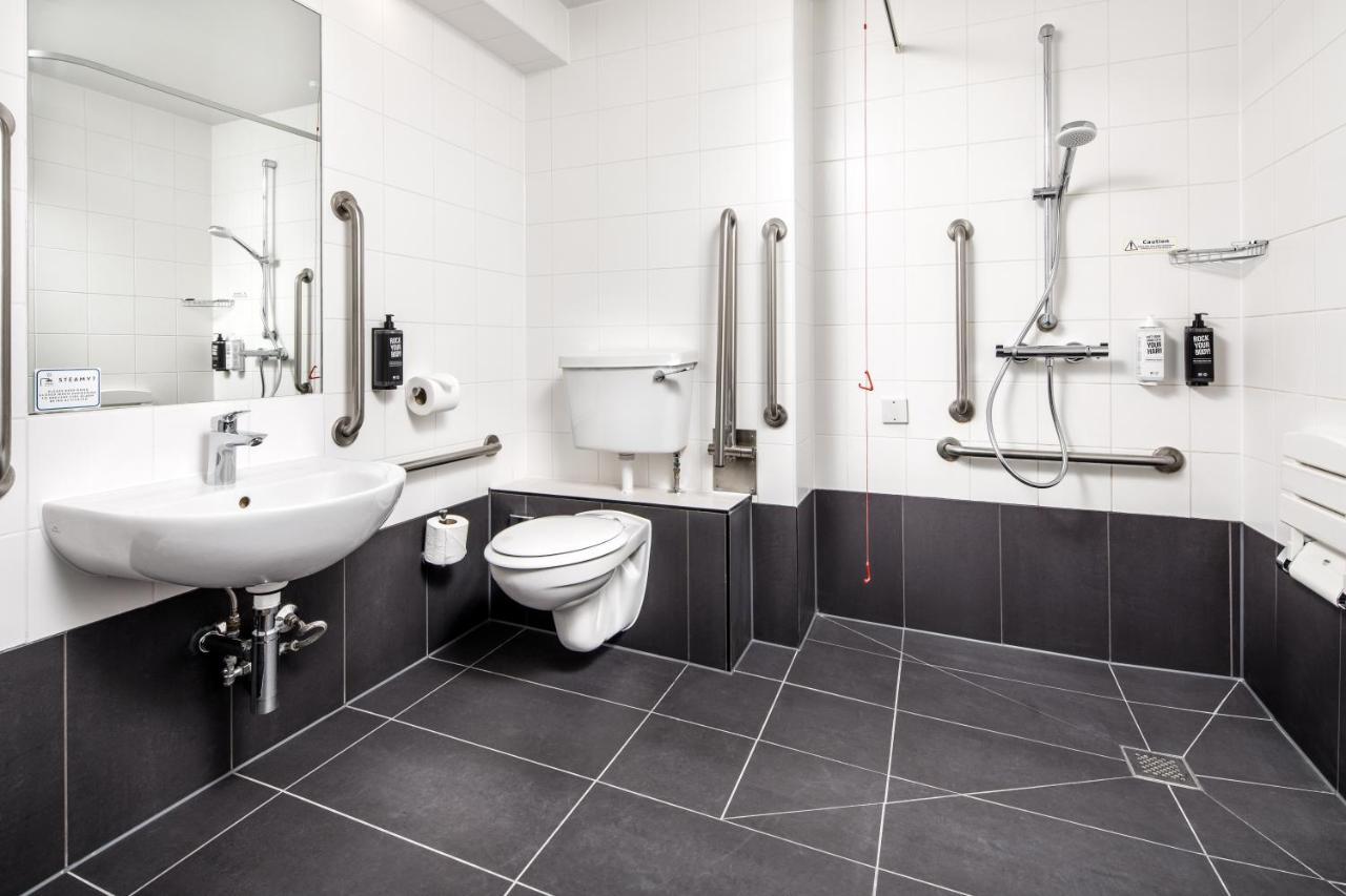 Ibis London Heathrow Terminal 5 Hotel ฮิลลิงดัน ภายนอก รูปภาพ
